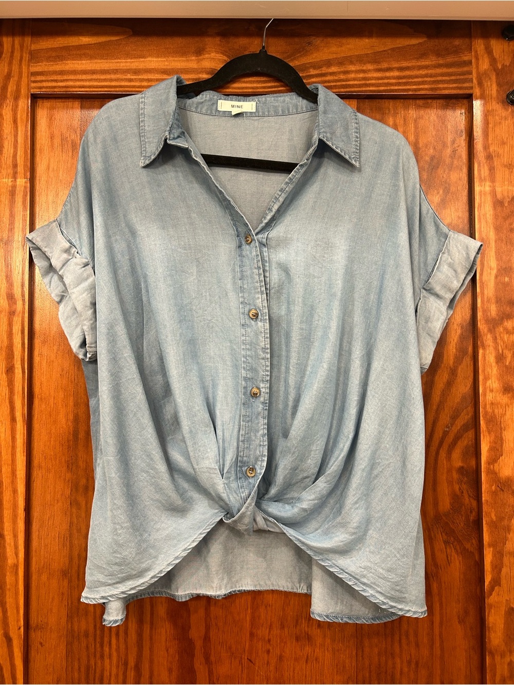 Light Chambray Button-Front Tie-Hem Shirt